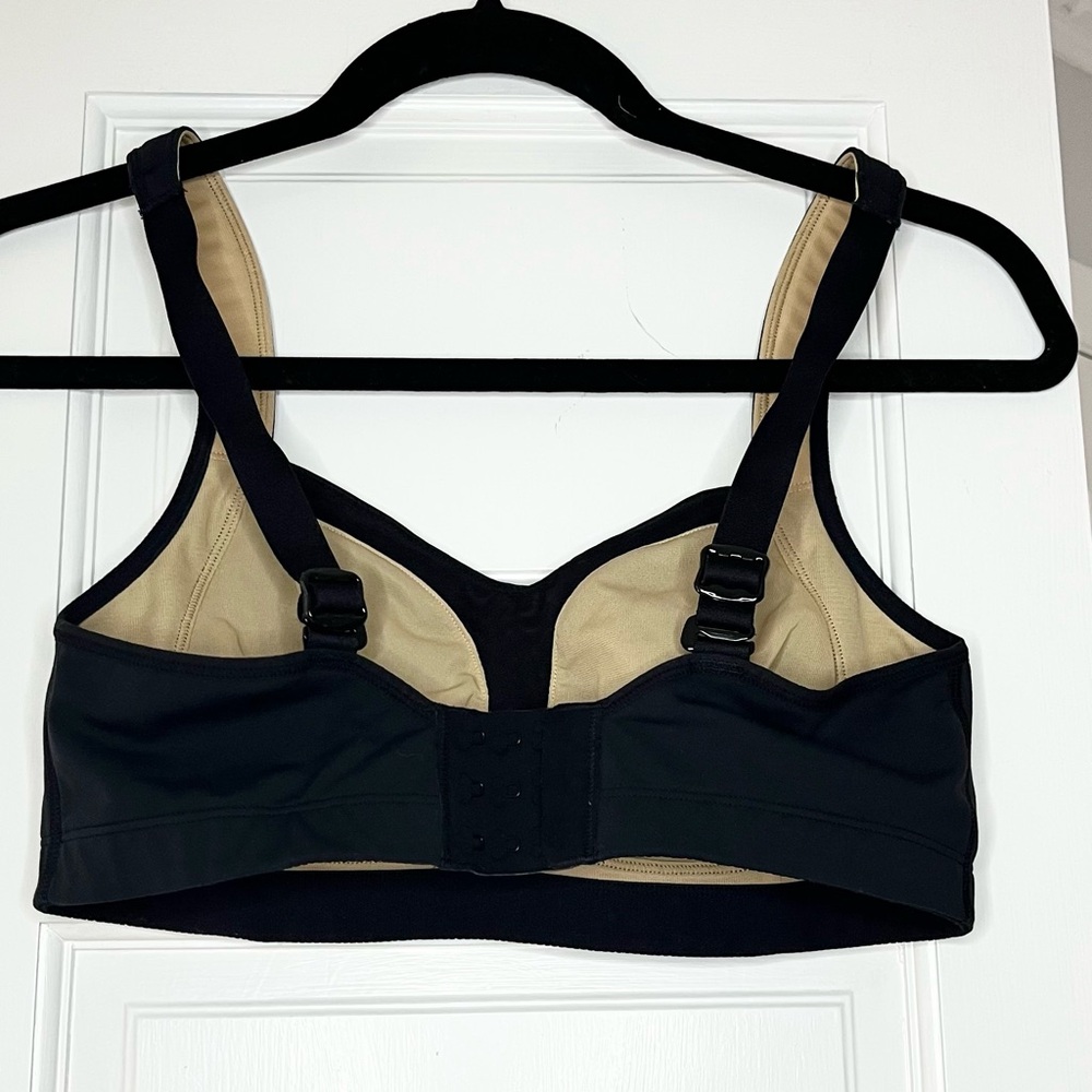 lululemon athletica Black Moisture-Wicking Sports Bra - Picture 3 of 5